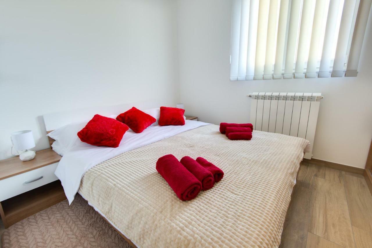 Apartman Tarnik'S Appartement Viskovo Buitenkant foto