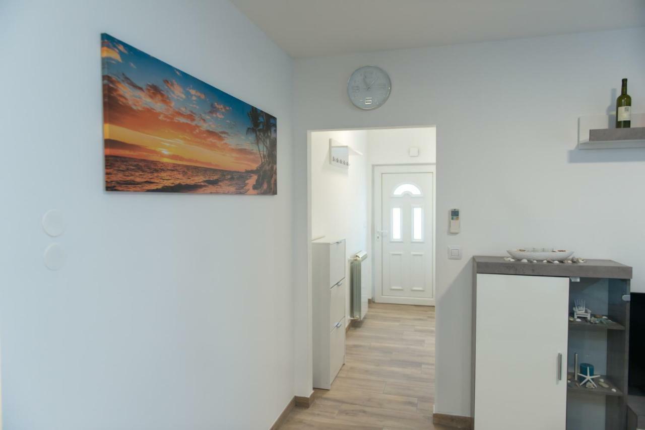 Apartman Tarnik'S Appartement Viskovo Buitenkant foto